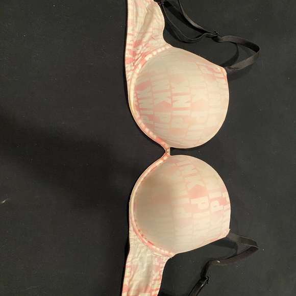 PINK bra - Picture 1 of 7
